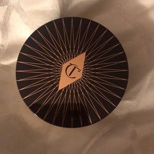 Charlotte tilbury Magic powder